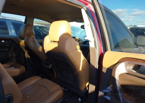 2015 Buick Enclave Leather z USA, uszkodzony, nr VIN 5GAKRBKD9FJ285764